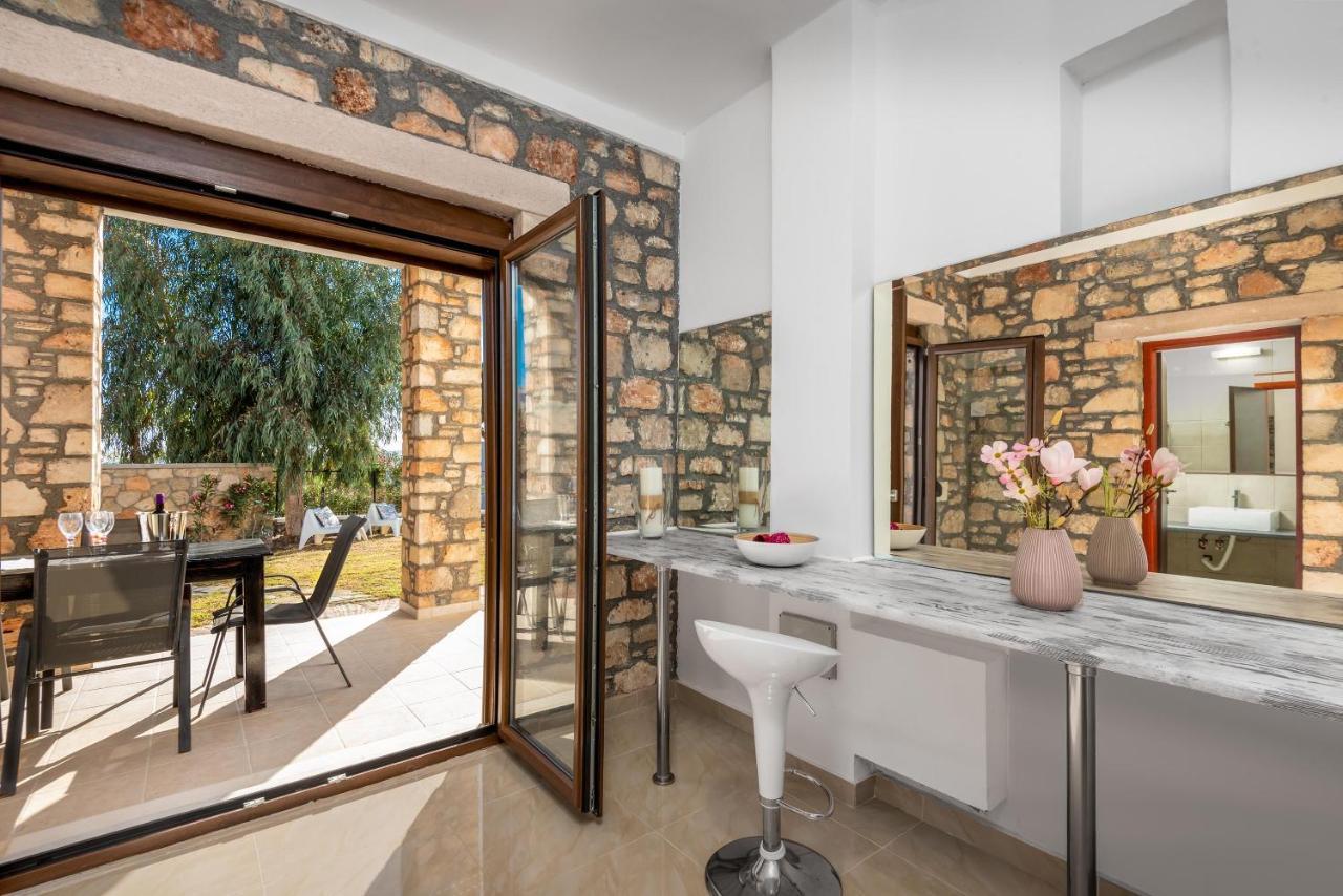 Aggelina Villa Pefki Екстериор снимка